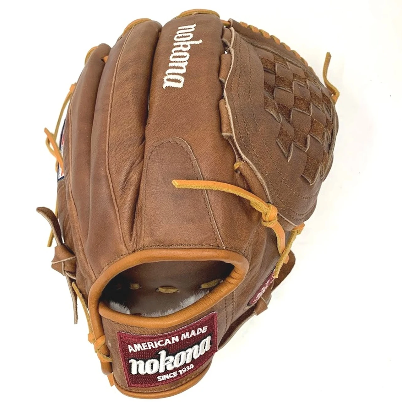 Nokona Walnut WB-1300C Baseball Glove 13 inch Right Hand Throw 3 Nokona Walnut WB-1300C Baseball Glove 13 inch Right Hand Throw - Image 3