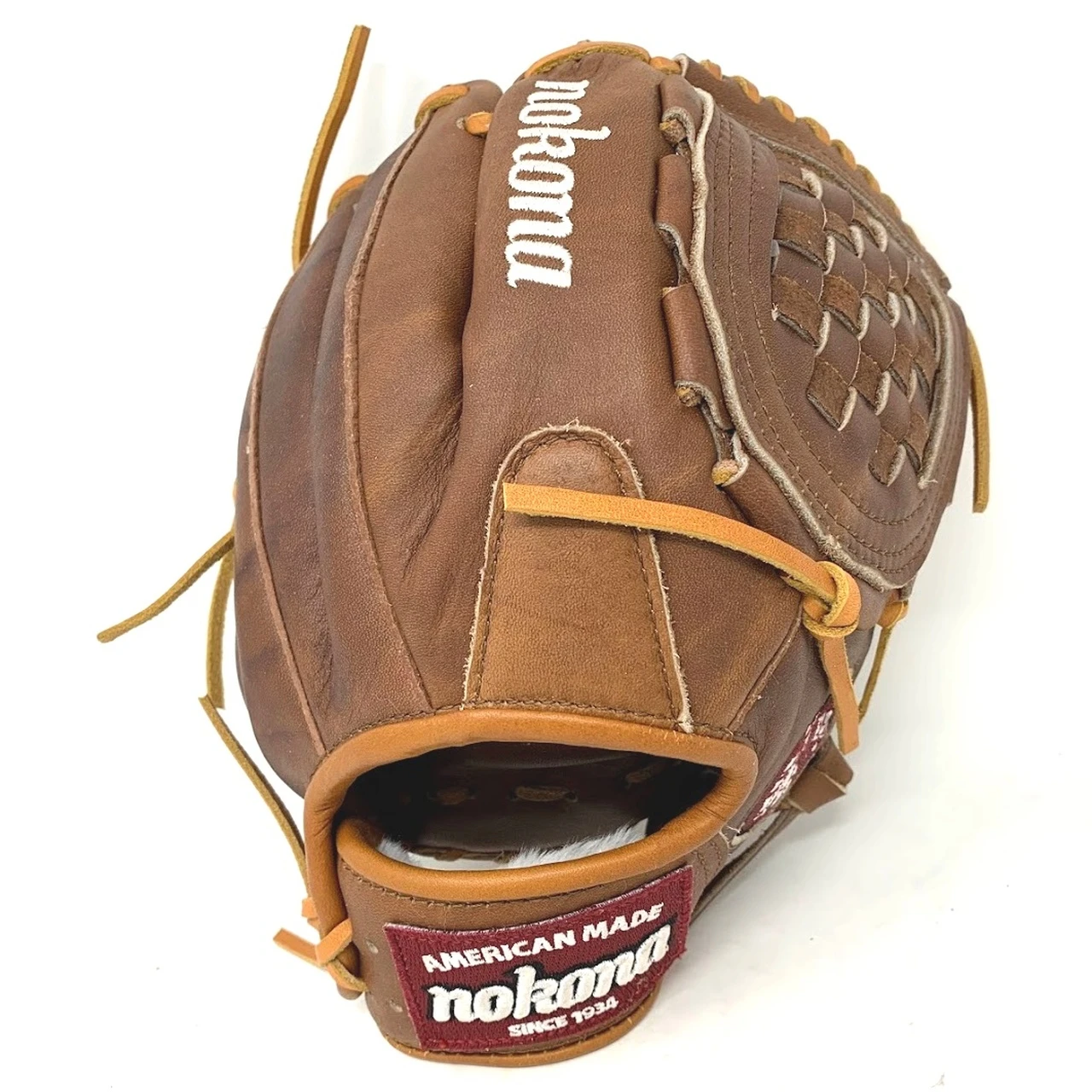 Nokona Walnut WB-100 Youth Baseball Glove 10.5 Right Hand Throw 2 Nokona Walnut WB-100 Youth Baseball Glove 10.5 Right Hand Throw - Image 2