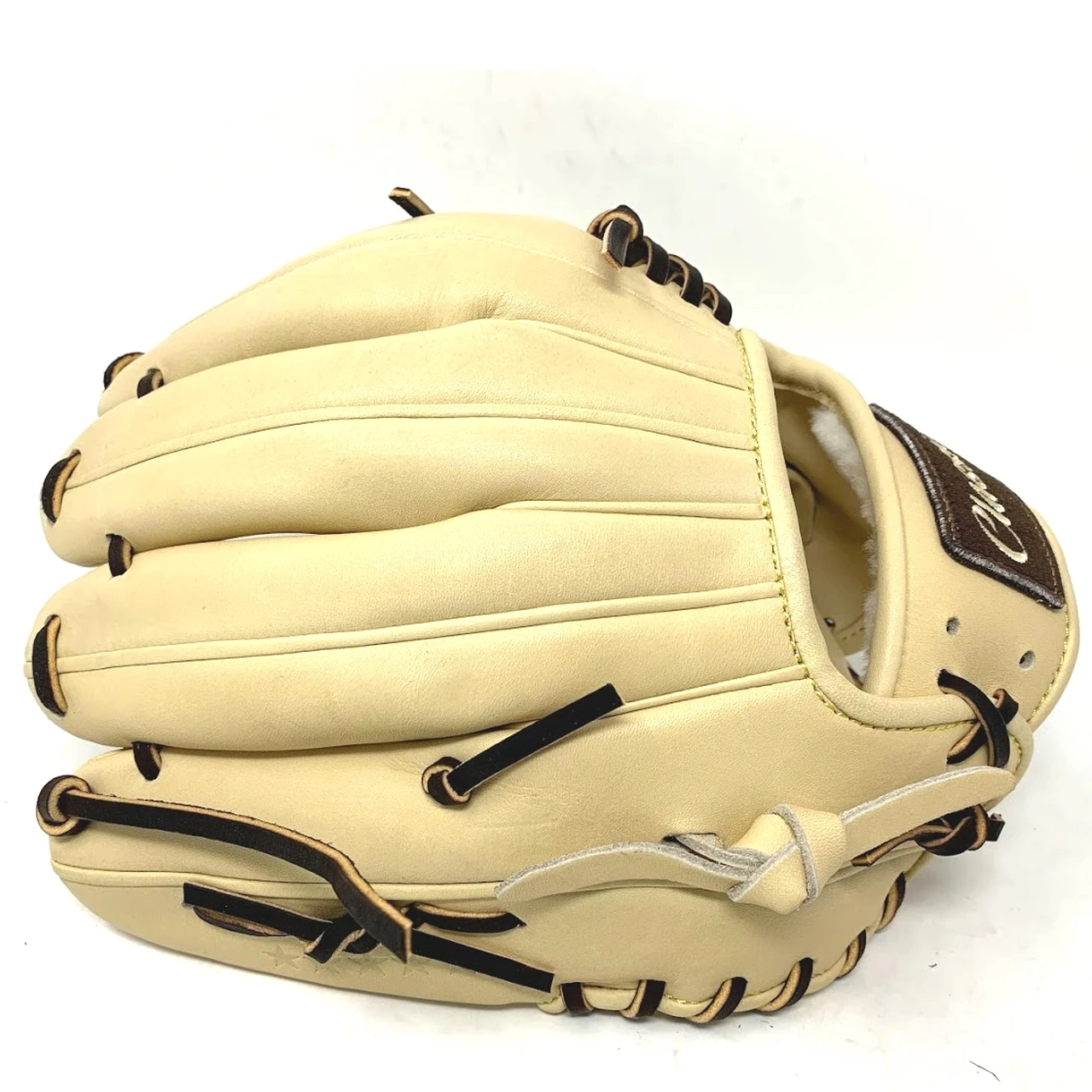 Classic Baseball Glove 11.5 inch One-Piece Web Blonde Right Hand Throw 5 Classic Baseball Glove 11.5 inch One-Piece Web Blonde Right Hand Throw - Image 5