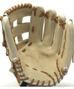 Easton Small Batch 35 Baseball Glove 11.75 Right Hand Throw 9 Easton Small Batch 35 Baseball Glove 11.75 Right Hand Throw -BASEBALL SHOP IMG 4868 60858.1644798617